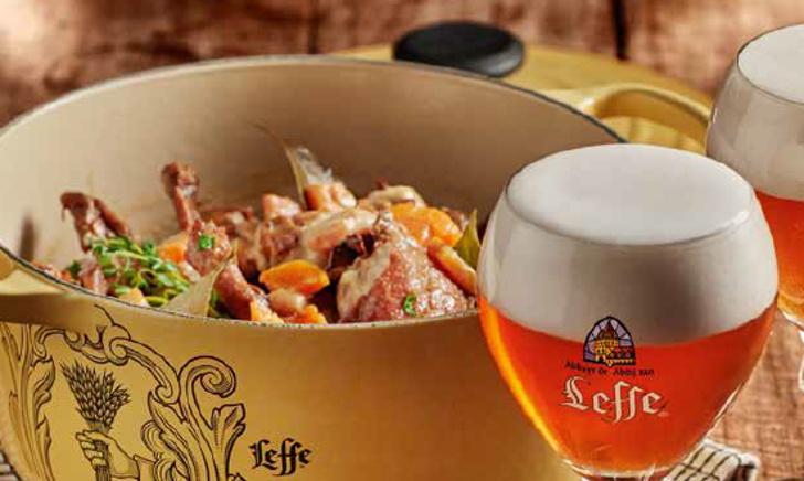 Leffe gecombineerd met een gerecht
